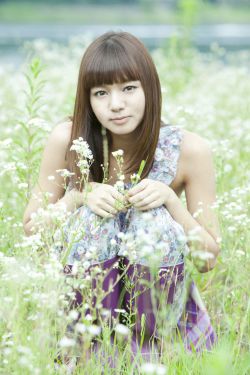 花落宫廷错流年