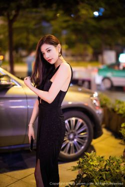 两根紫黑肿胀隔着一层薄膜